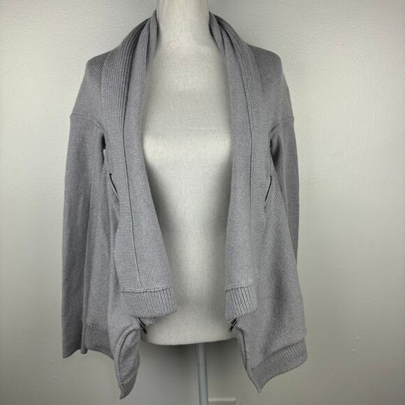 Lululemon Wrap It Up Sweater in Heathered Light Grey - Picture 5 of 10